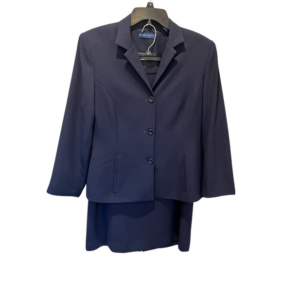 Navy blue skirt and Jacket by Karen Scott. - Picture 2 of 9